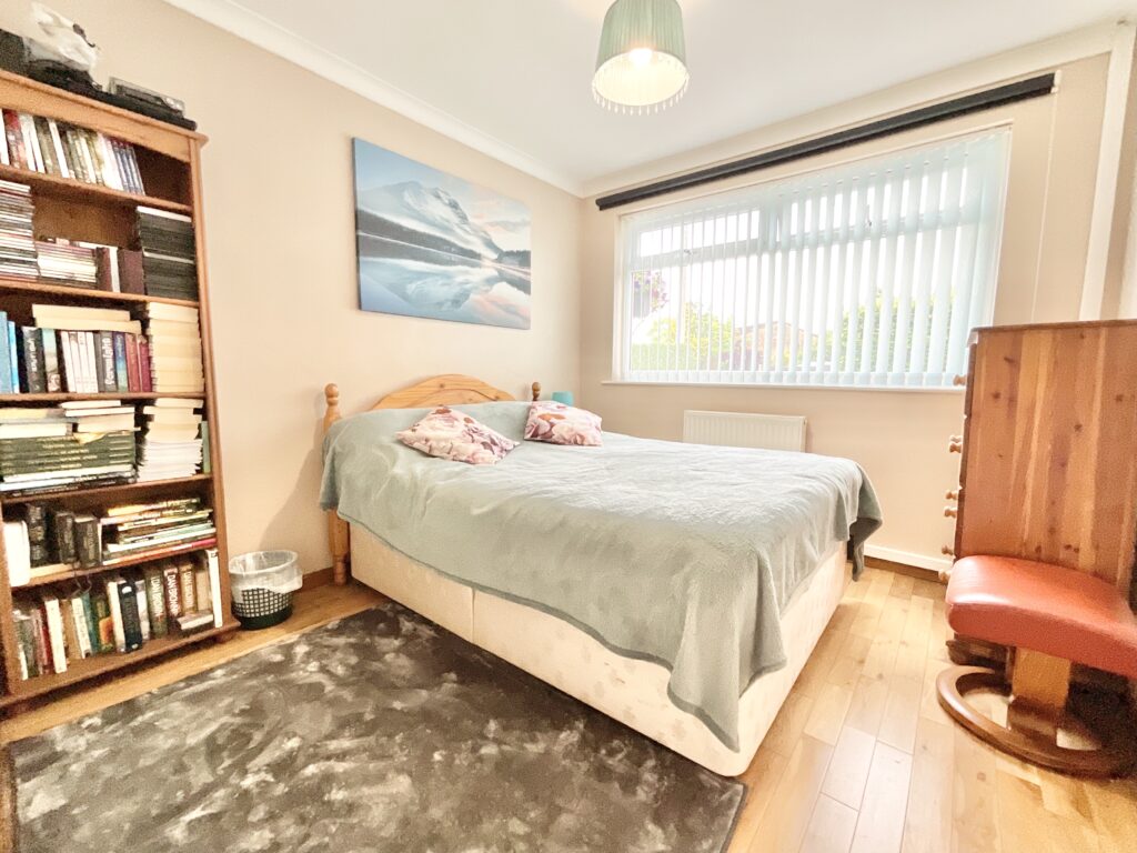 Price Close, Loggerheads, TF9