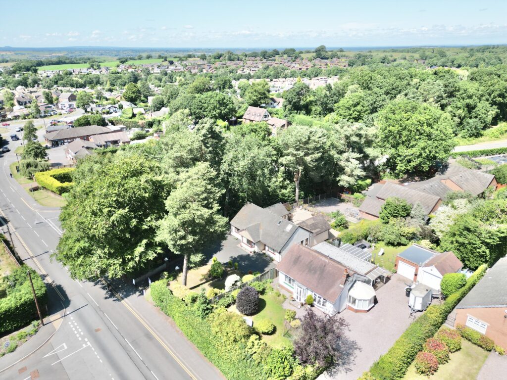 Eccleshall Road, Loggerheads, TF9