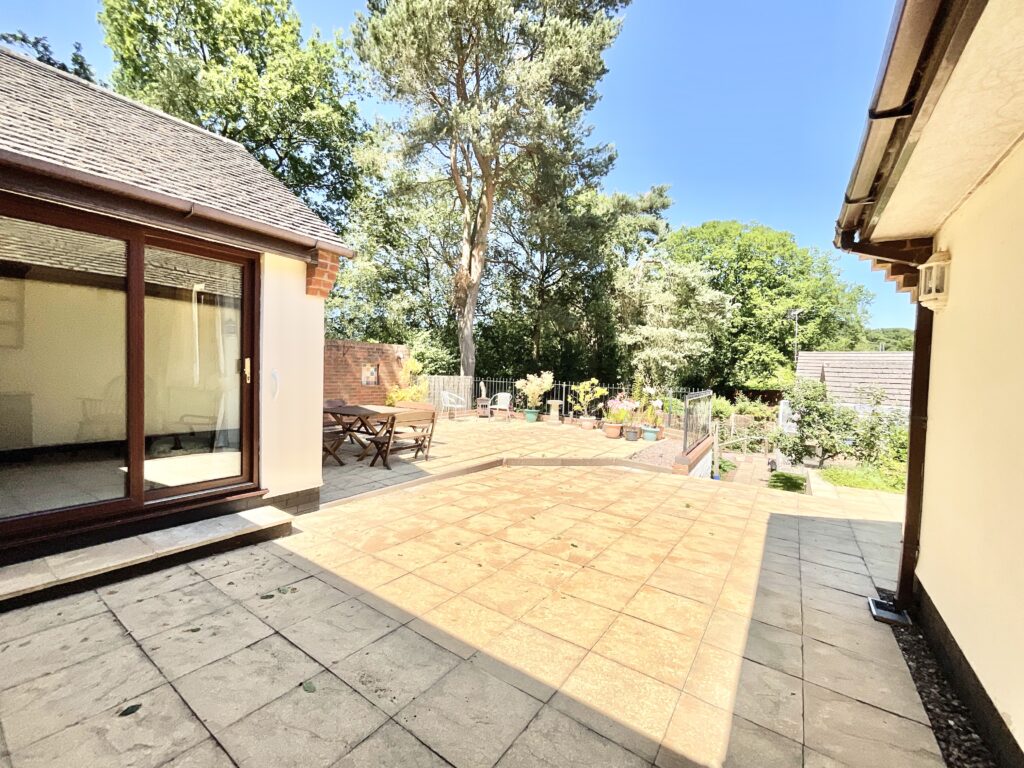 Eccleshall Road, Loggerheads, TF9