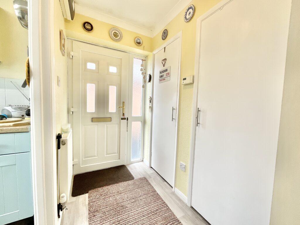Middlefield, Gnosall, ST20
