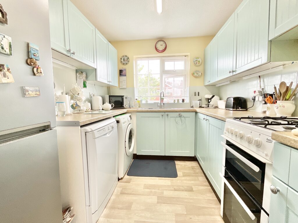 Middlefield, Gnosall, ST20