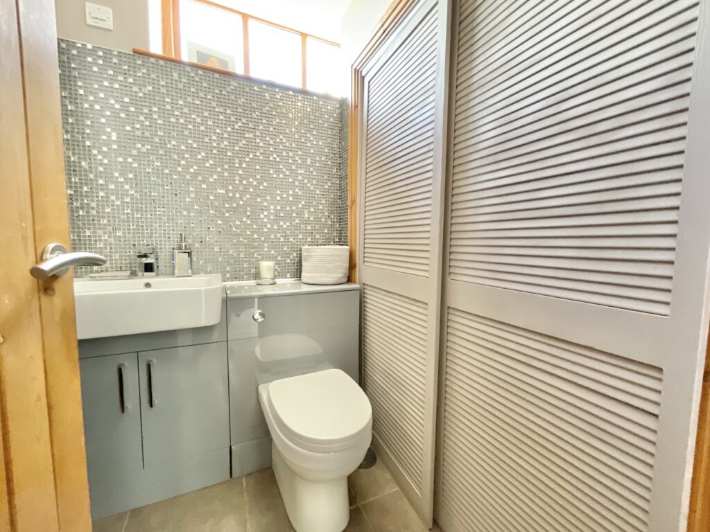Green Lane, Whitgreave, ST18
