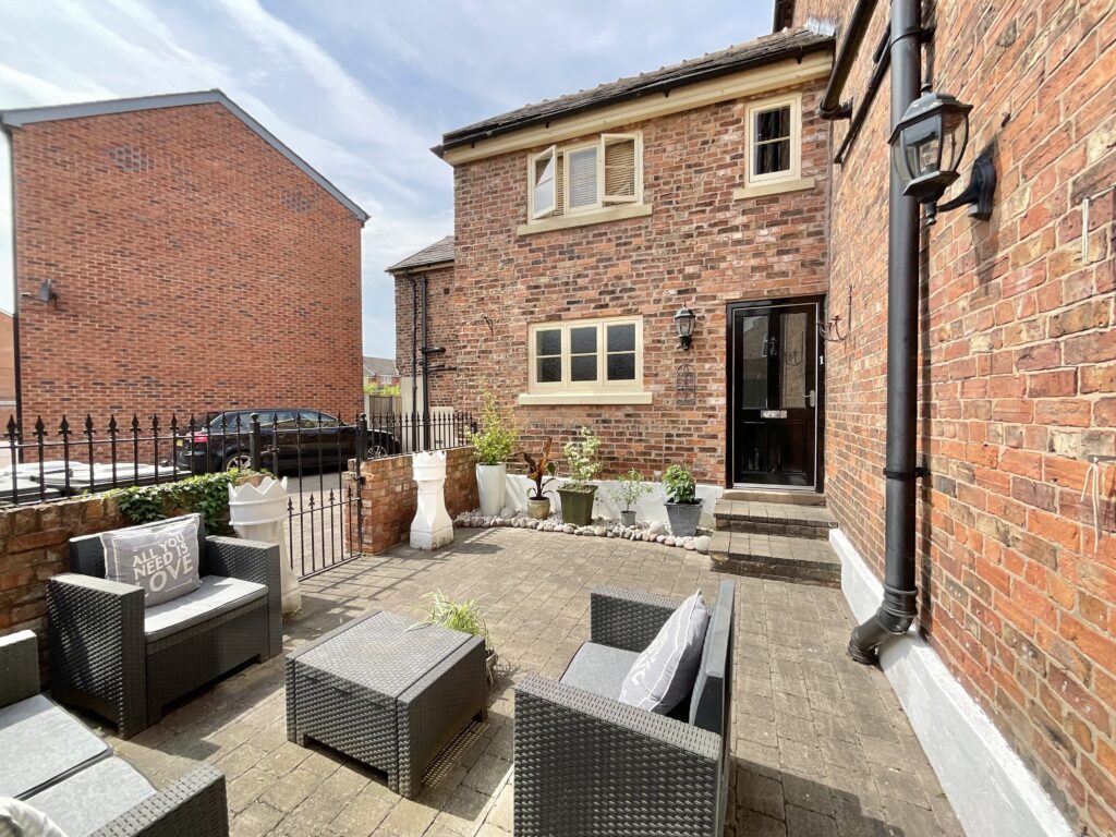 Welsh Row, Tannery House, CW5
