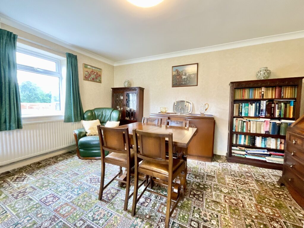 Wrenbury Road, Aston, CW5