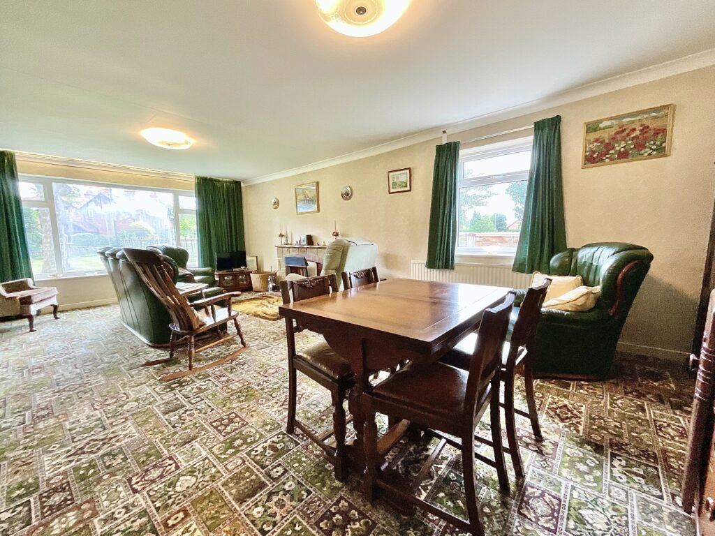 Wrenbury Road, Aston, CW5