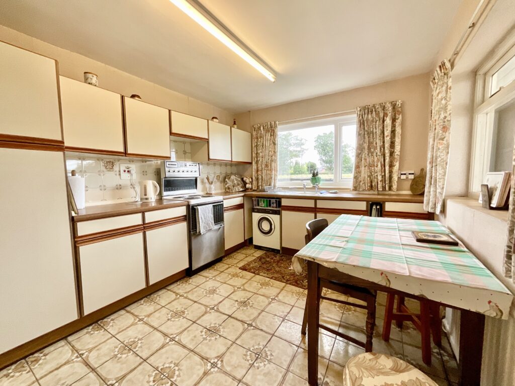 Wrenbury Road, Aston, CW5