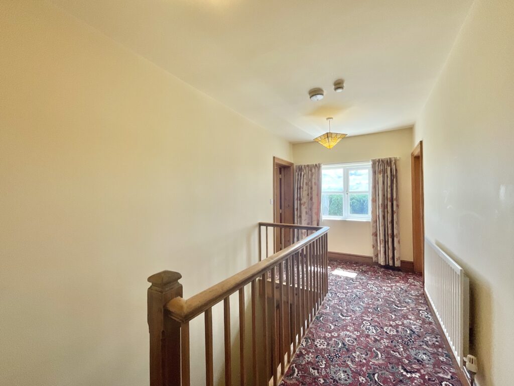 Whites Lane, Weston, CW2