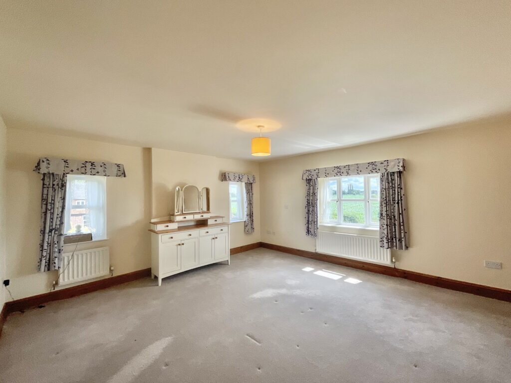 Whites Lane, Weston, CW2