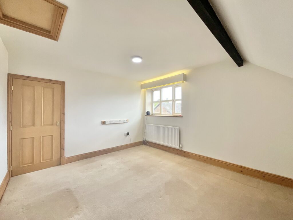 Whites Lane, Weston, CW2