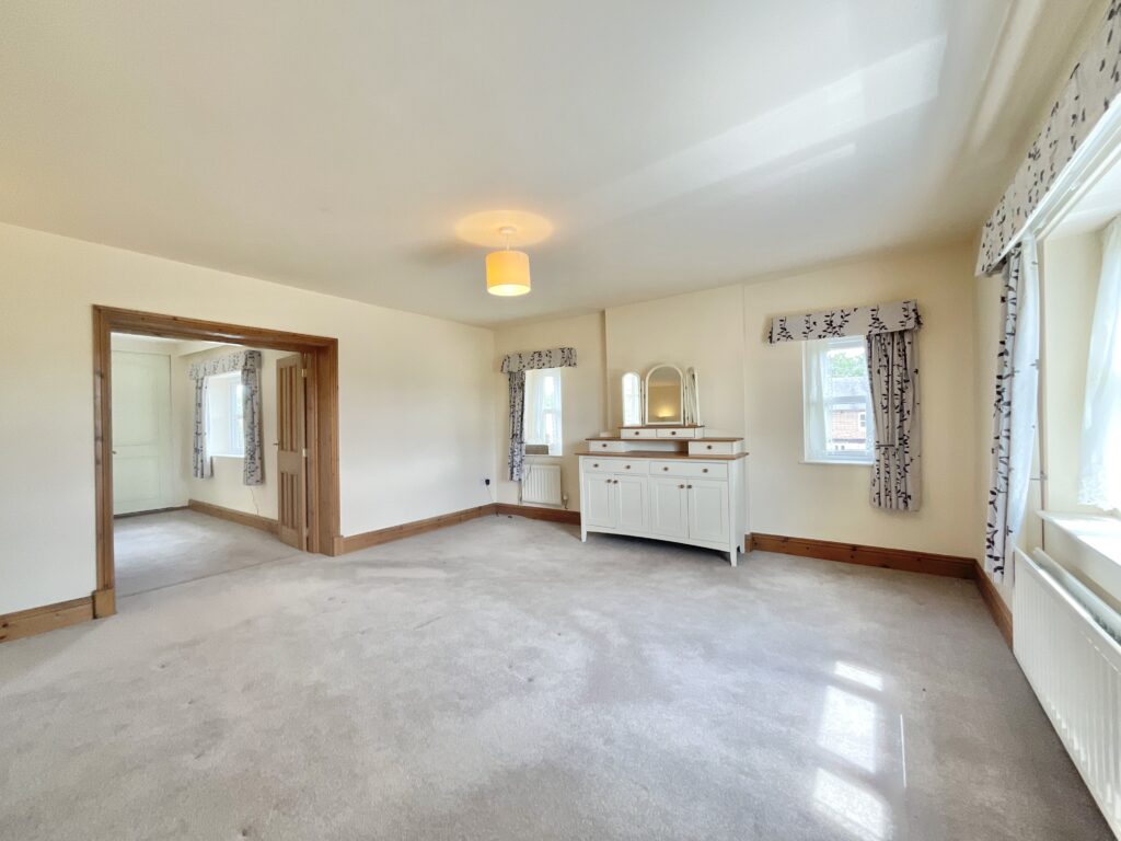 Whites Lane, Weston, CW2