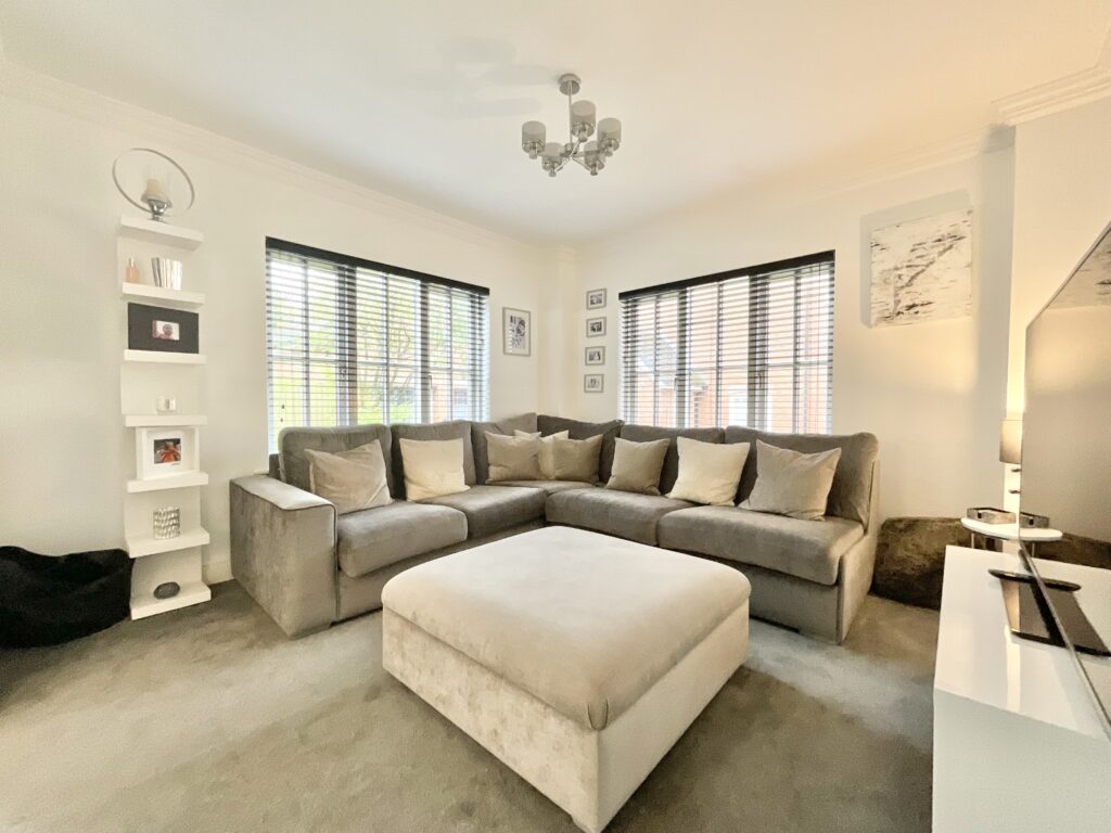 Richmond Close, Weston, CW2