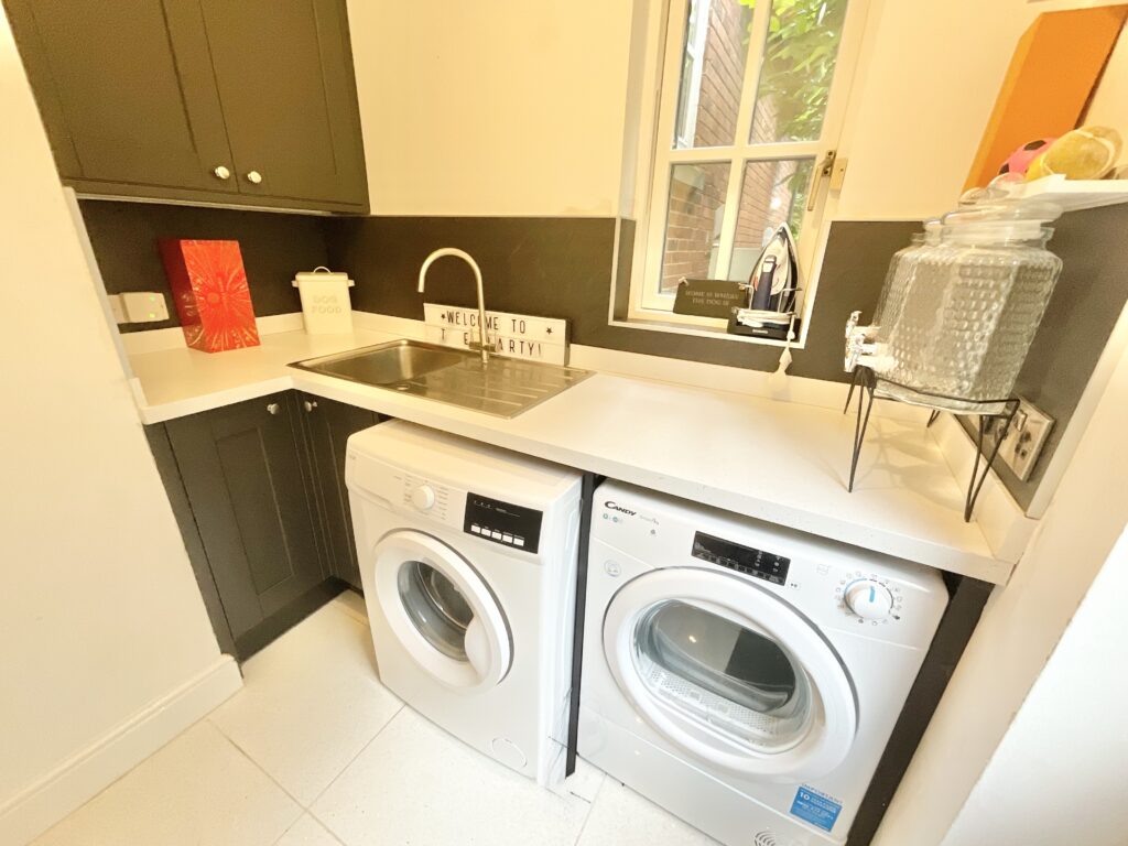 Richmond Close, Weston, CW2