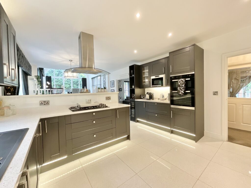 Richmond Close, Weston, CW2