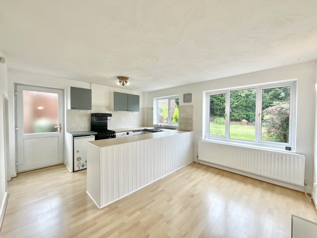 Tudor Hollow, Fulford, ST11