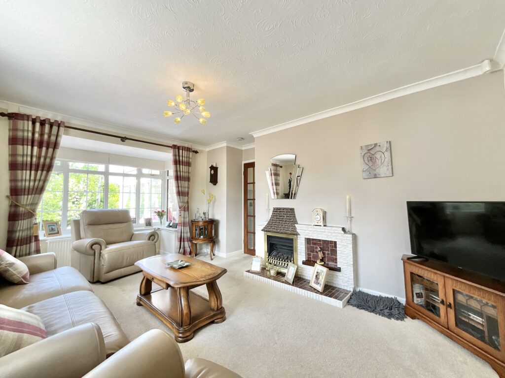 Meadow Way, Tean, ST10