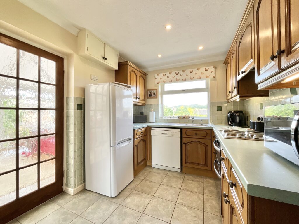 Meadow Way, Tean, ST10