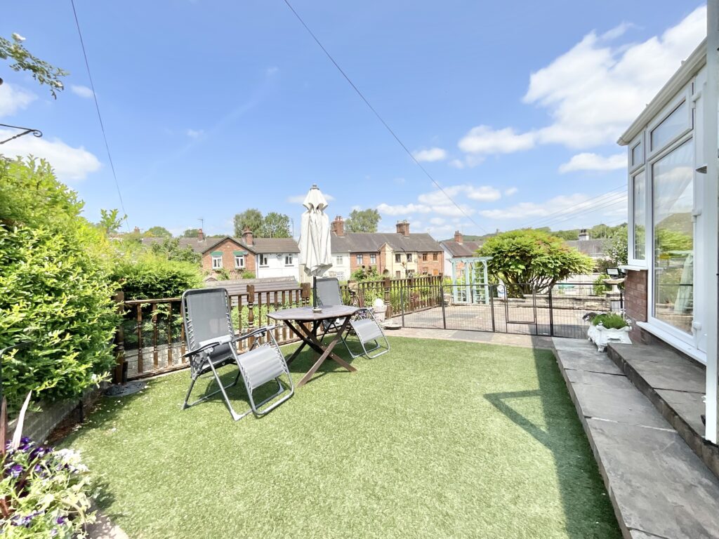 Meadow Way, Tean, ST10