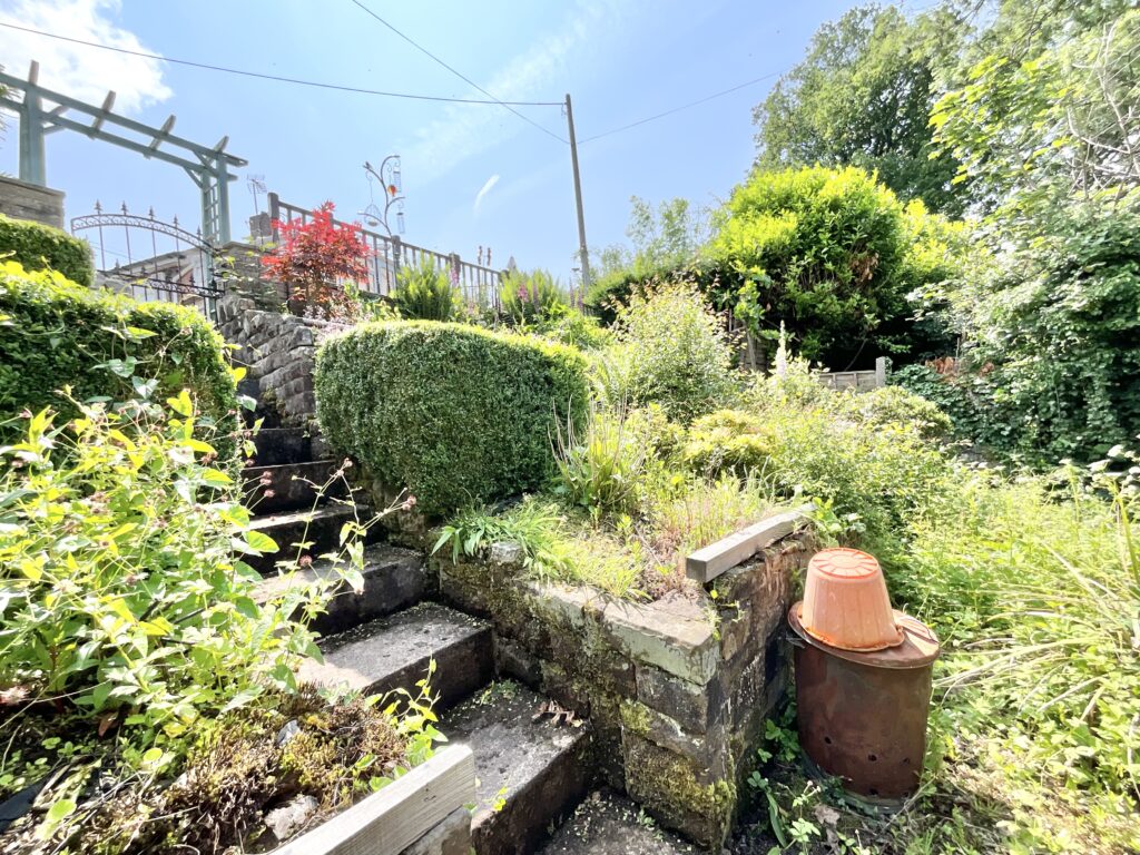 Meadow Way, Tean, ST10
