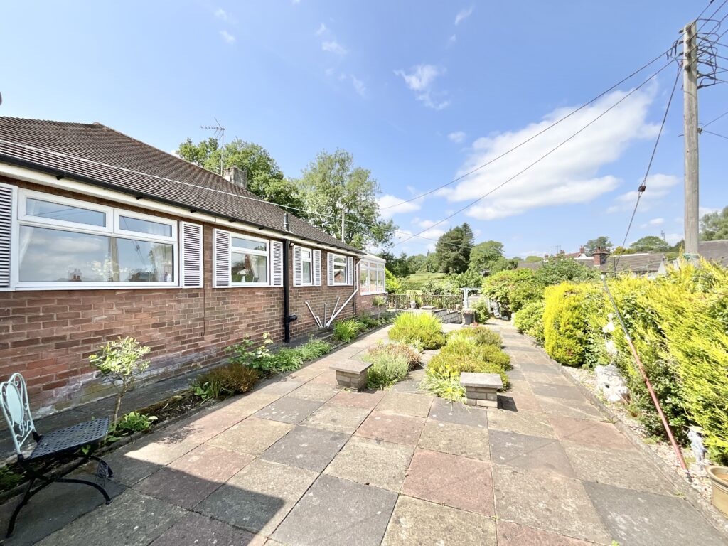Meadow Way, Tean, ST10