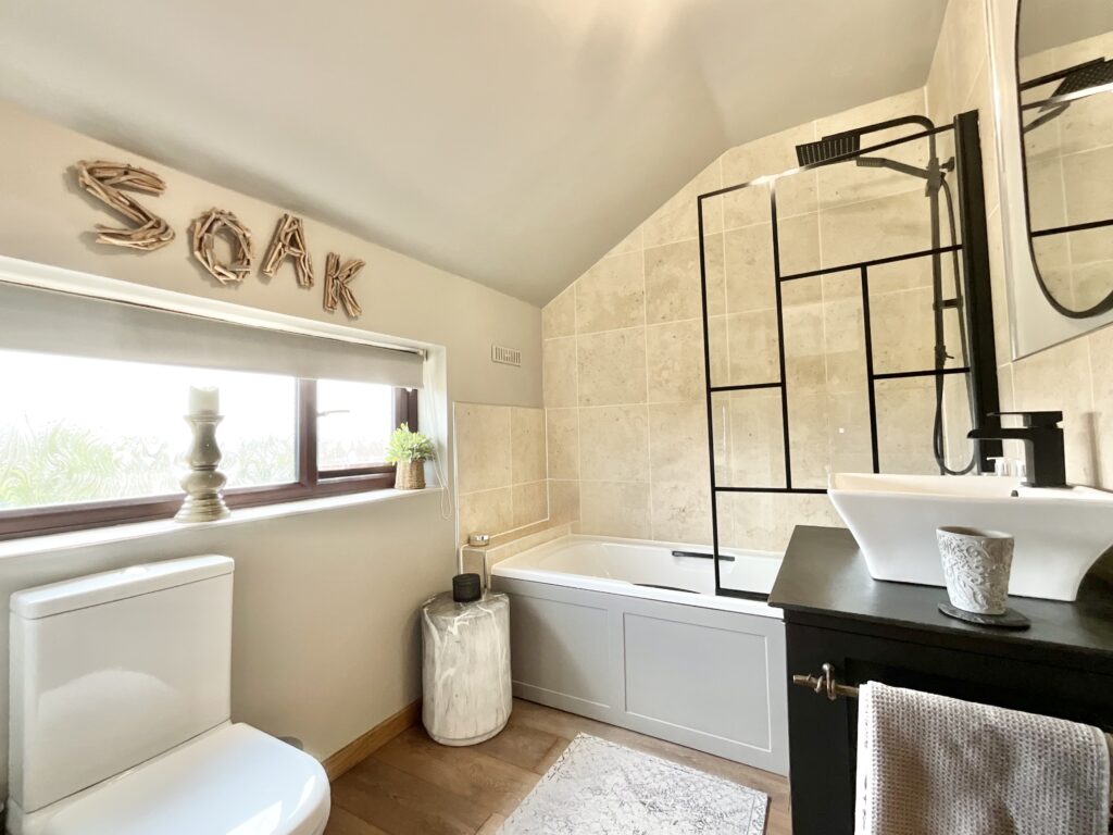 Oakamoor Road, Cheadle, ST10