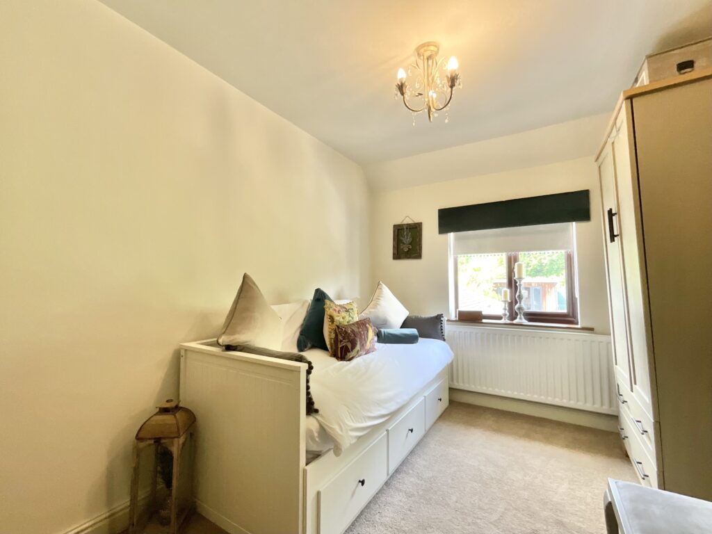 Oakamoor Road, Cheadle, ST10