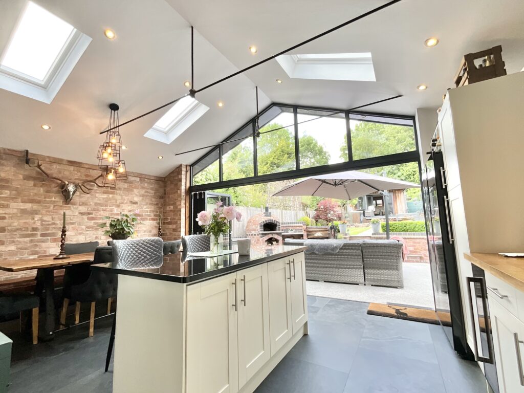 Oakamoor Road, Cheadle, ST10