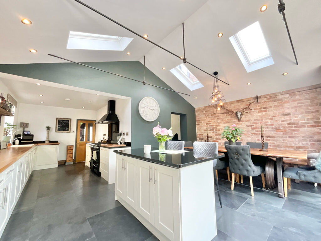 Oakamoor Road, Cheadle, ST10