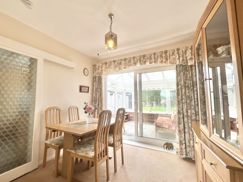 Stratford Close, Forsbrook, ST11