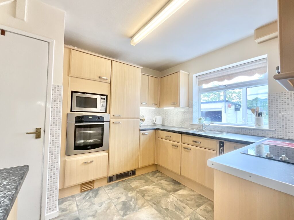 Stratford Close, Forsbrook, ST11