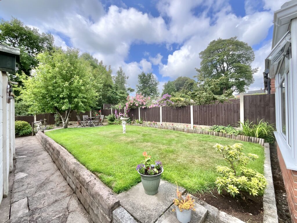Stratford Close, Forsbrook, ST11