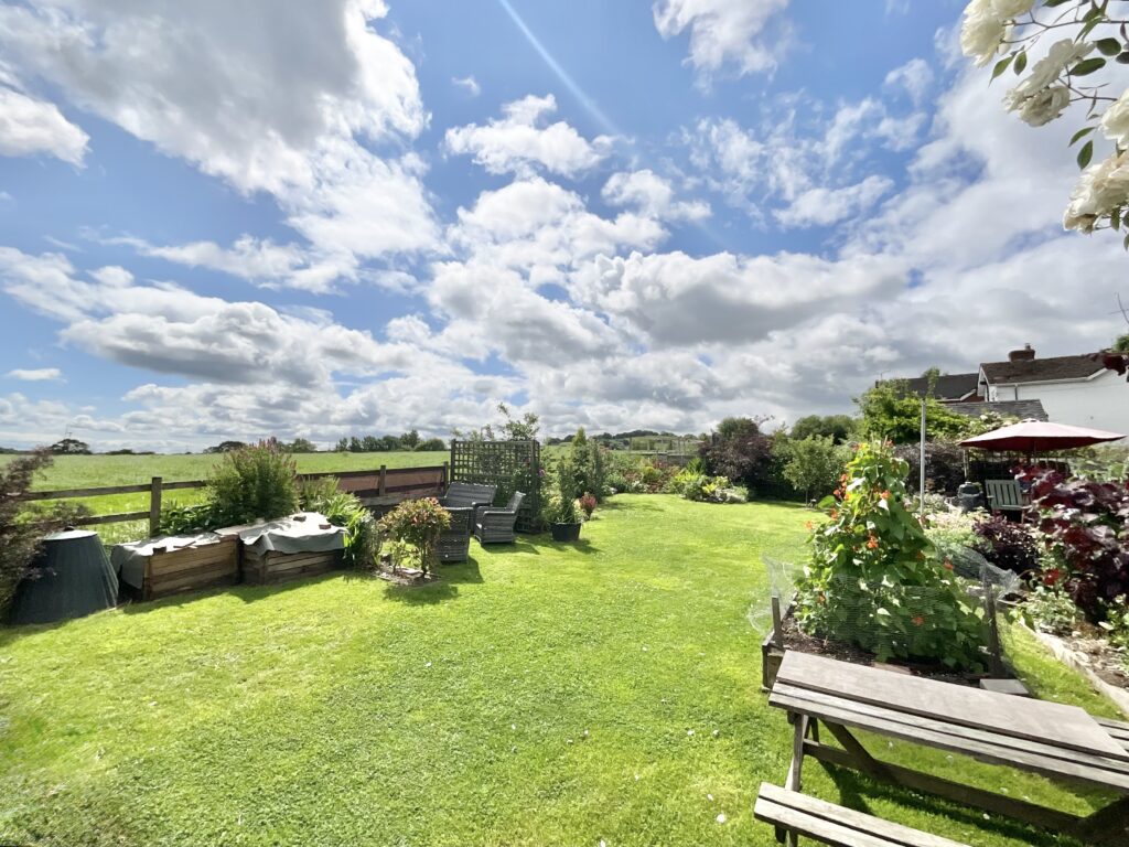 Godley Lane, Dilhorne, ST10