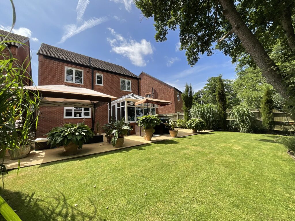 Green Close, Great Haywood, ST18