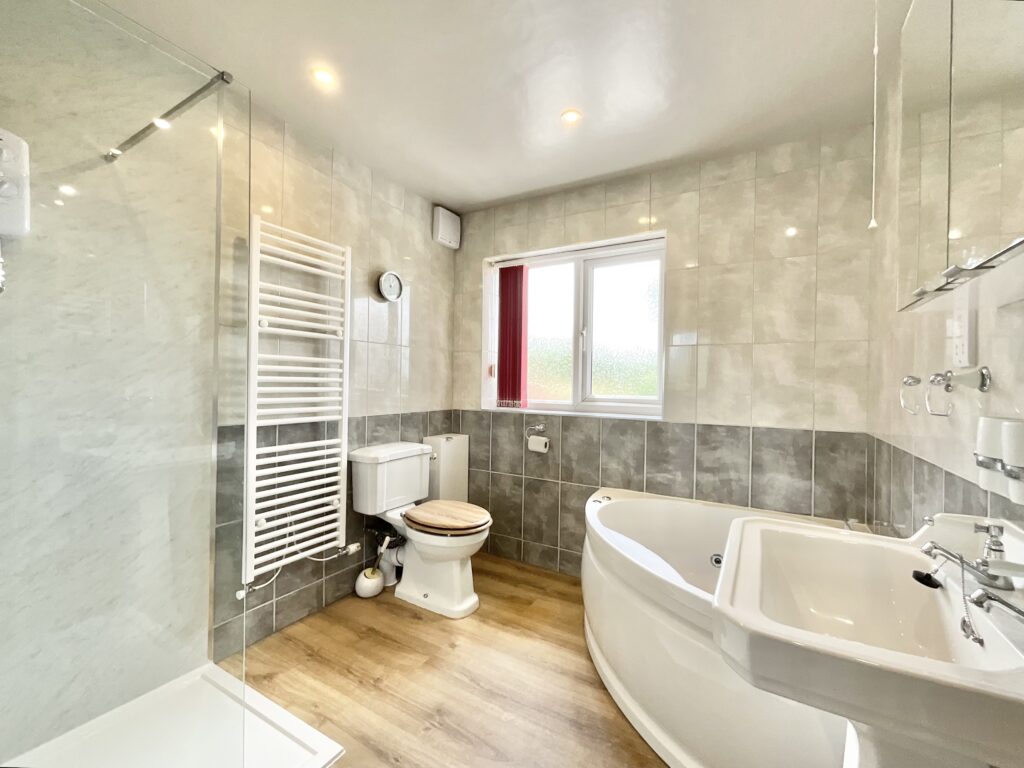 Moss Lane, Cheadle, ST10