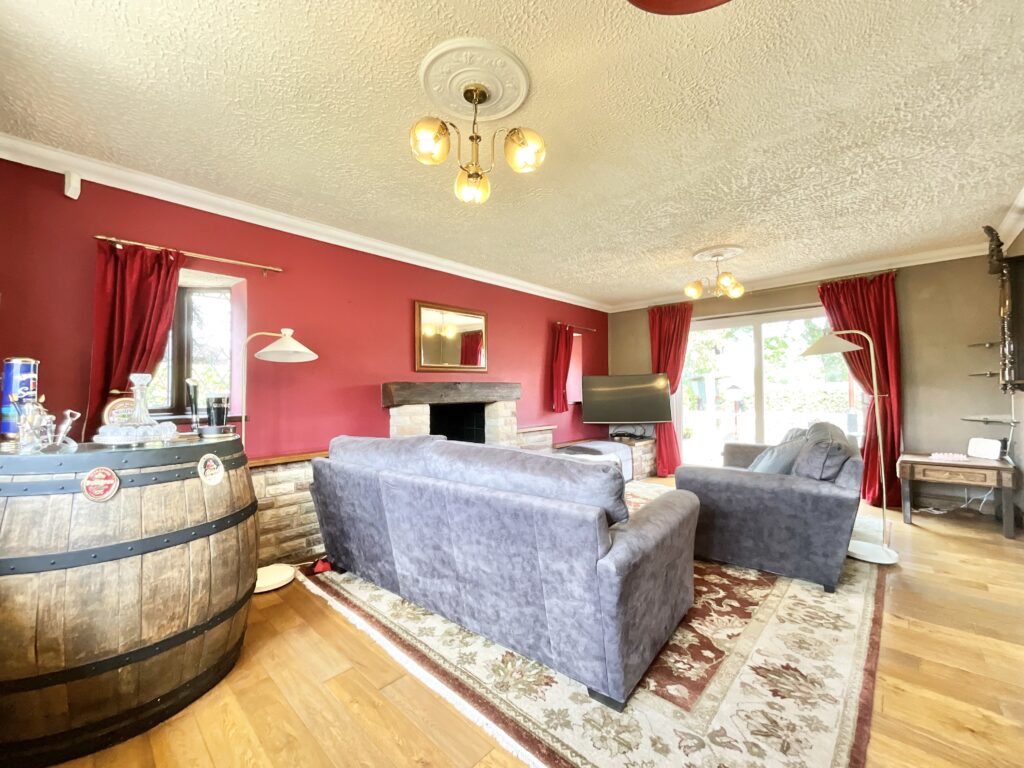 Moss Lane, Cheadle, ST10