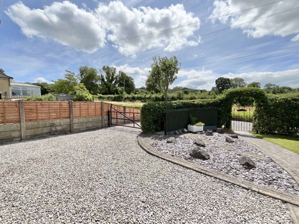 Moss Lane, Cheadle, ST10