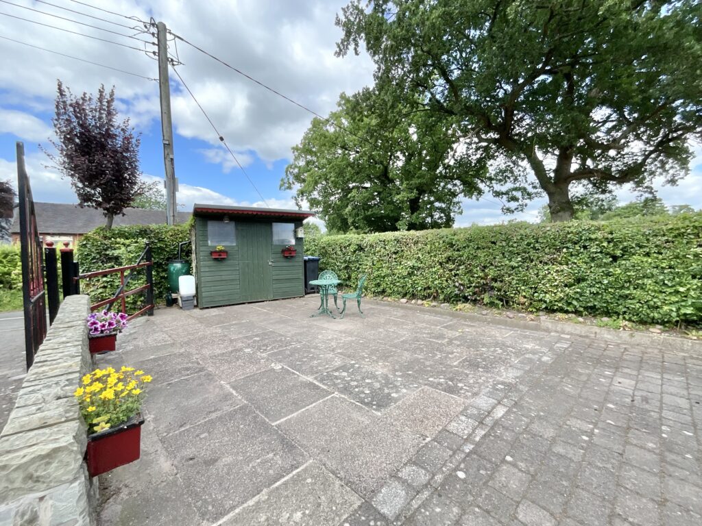 Moss Lane, Cheadle, ST10