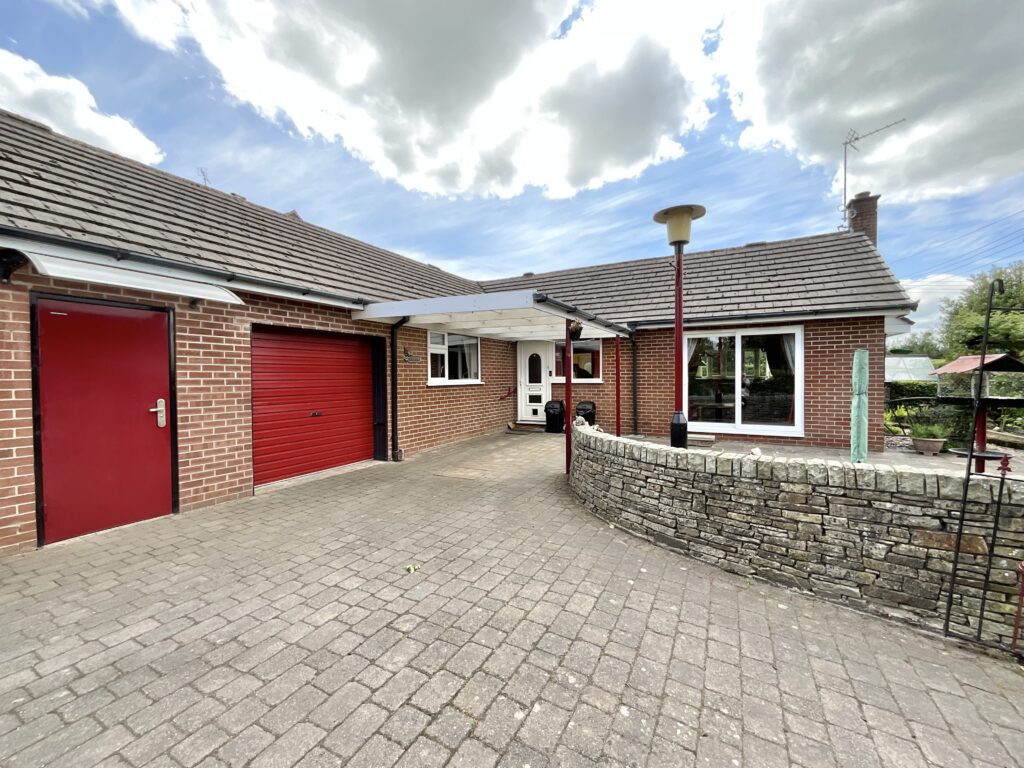 Moss Lane, Cheadle, ST10