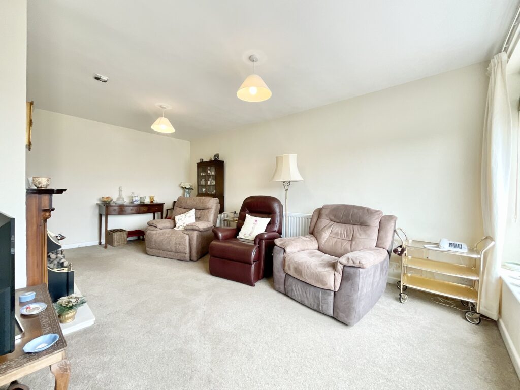 Meadow Way, Stone, ST15