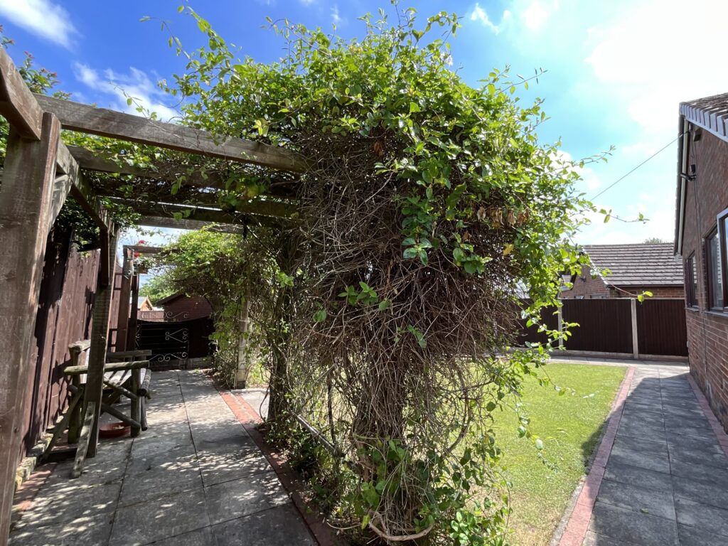 Caverswall Old Road, Forsbrook, ST11