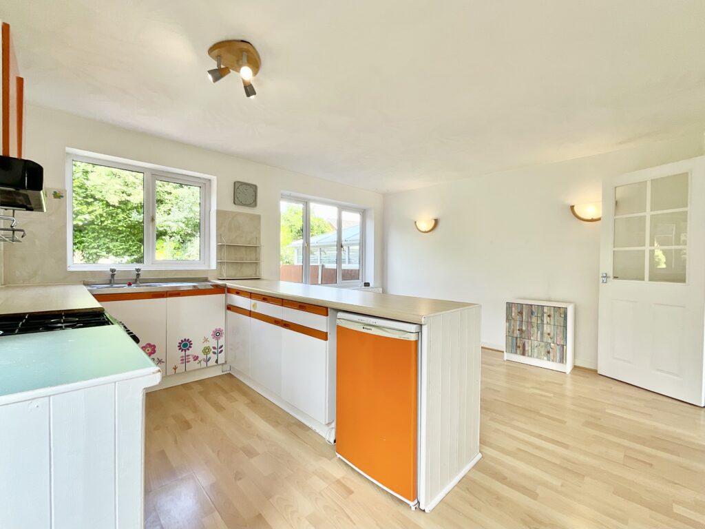 Tudor Hollow, Fulford, ST11