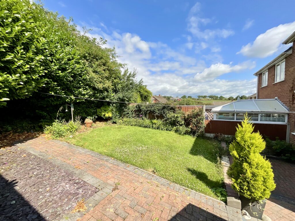 Tudor Hollow, Fulford, ST11