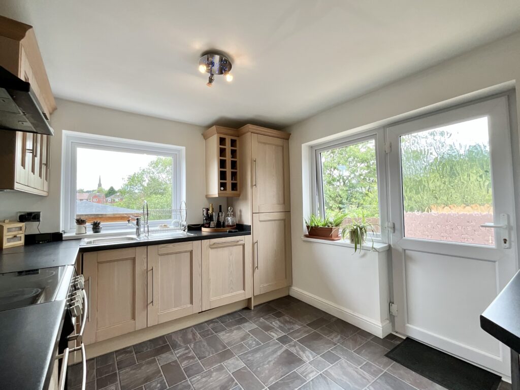 Hawfinch Road, Cheadle, ST10