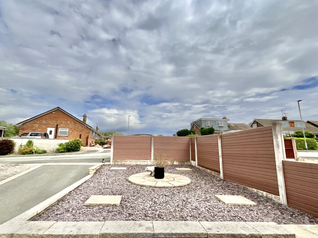Hawfinch Road, Cheadle, ST10