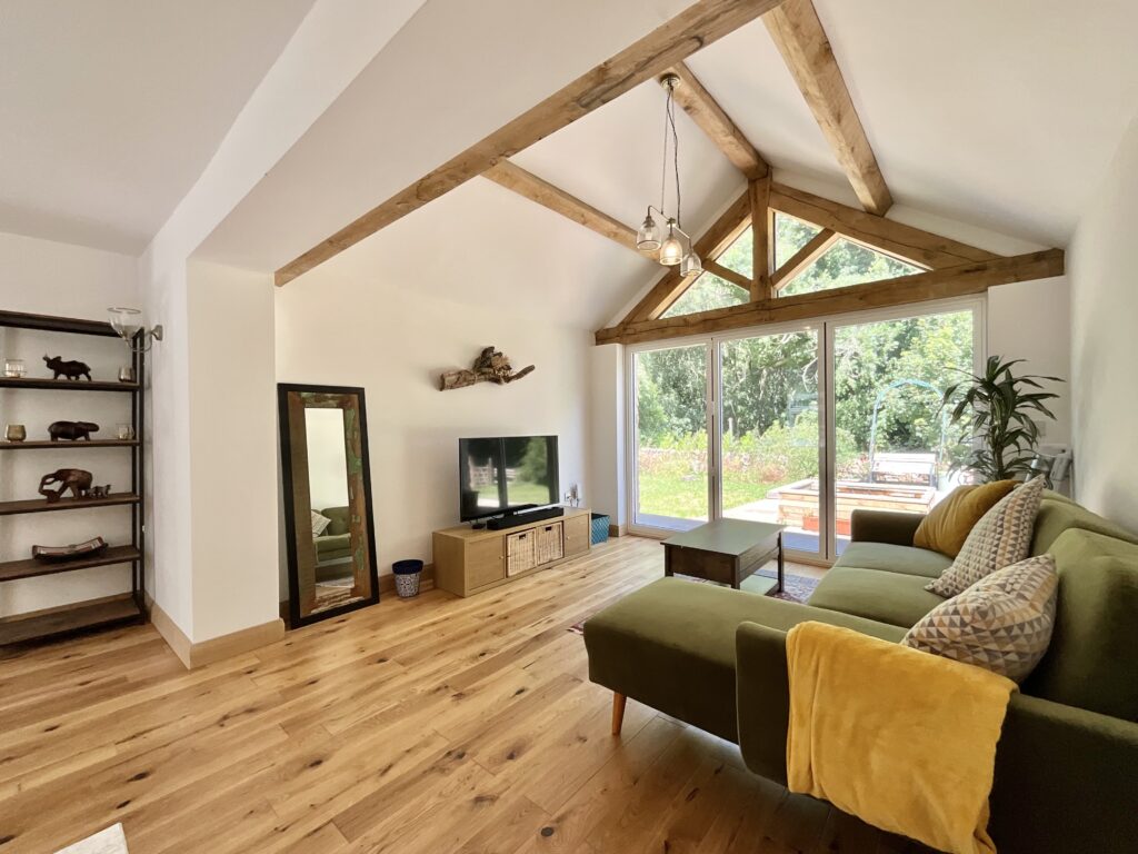 Hollington, Main Road, ST10