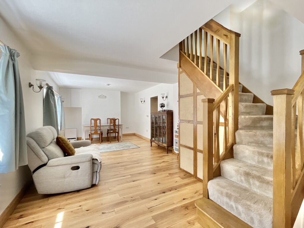 Hollington, Main Road, ST10