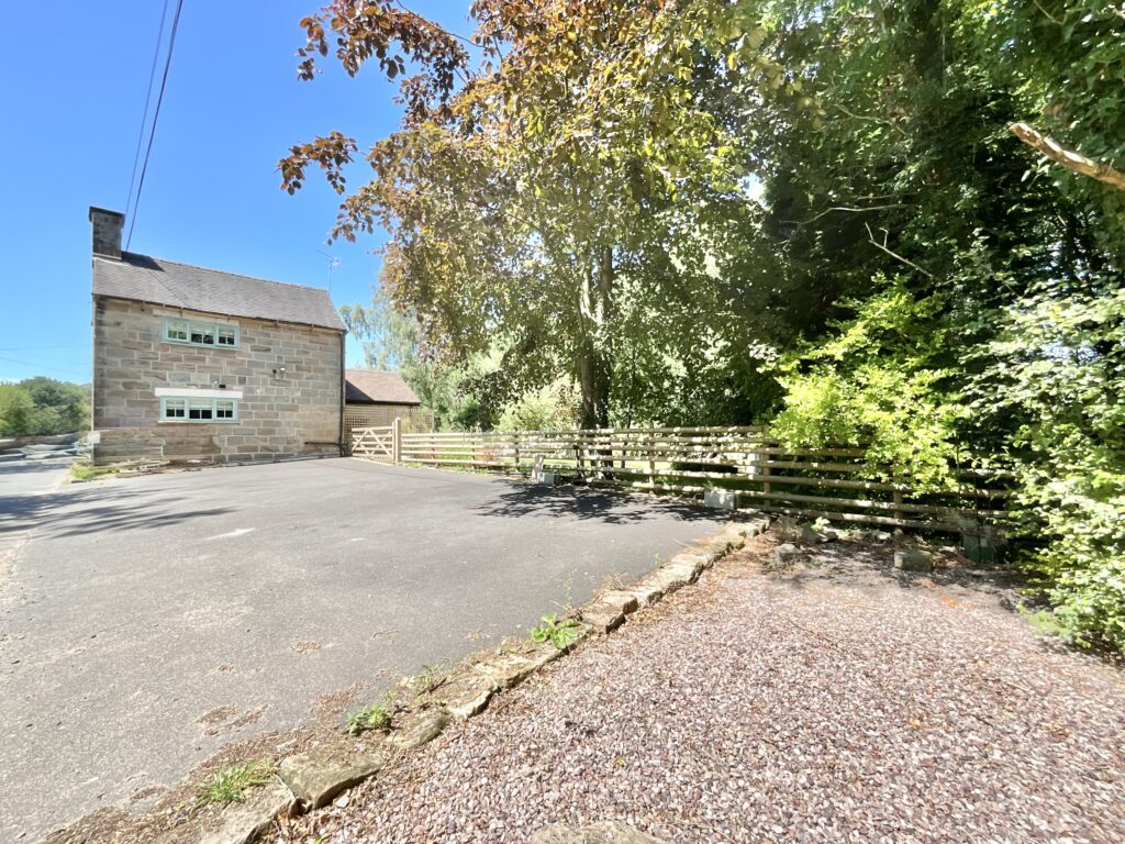 Hollington, Main Road, ST10