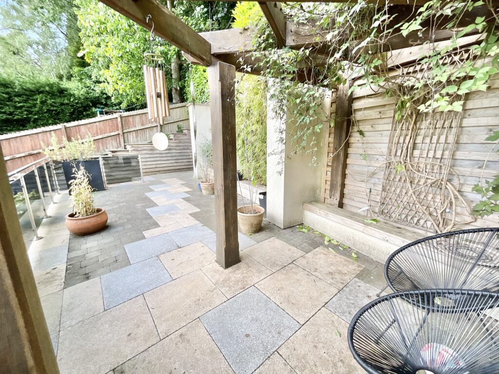 Lightwood Road, Stoke-On-Trent, ST3