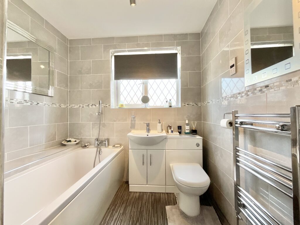 Ash Tree Hill, Cheadle, ST10
