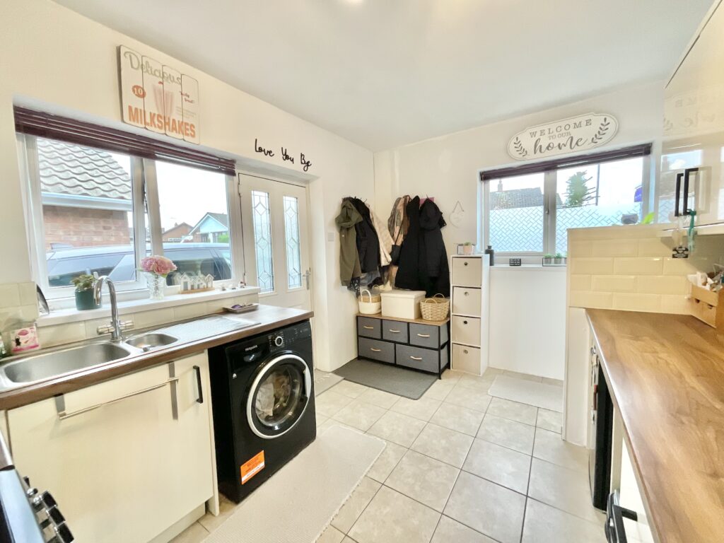 Lea Road, Stone, ST15