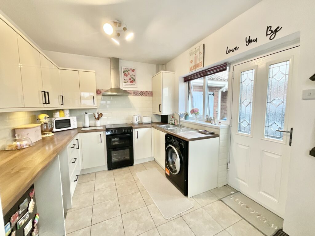 Lea Road, Stone, ST15